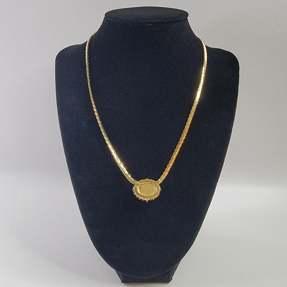 CHRISTIAN DIOR Pearl Rhinestone Pendant Necklace & DIOR Pearl Earrings - Picture 3 of 12